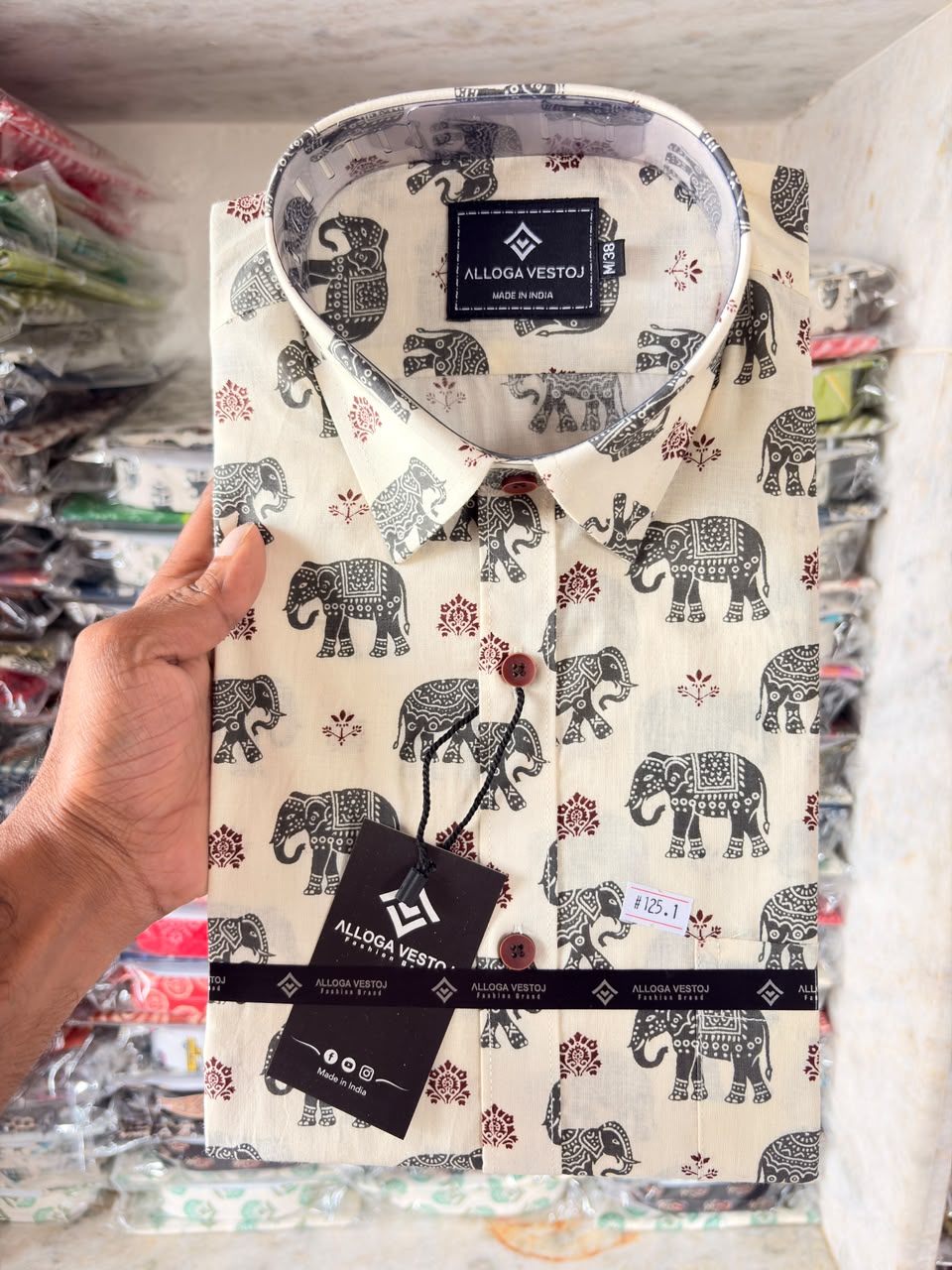 Elephant Motifs and traditional Floral Motifs (Buti). 4